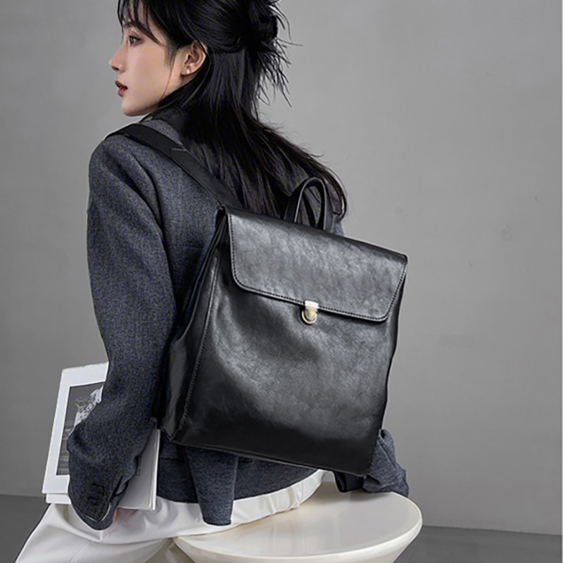 Luxe merkrugzak van echt leer  - Luxury Bags For Women Brands recensie en prijs