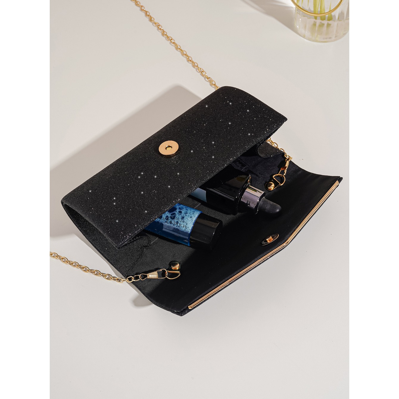 Lichtgewicht, zakelijk-casual  - Quiet Luxury Bags Designer recensie en prijs