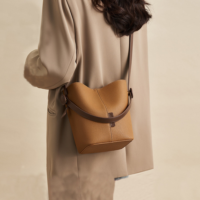 Klassieke dames wateremmerhand - Luxury Bags Level recensie en prijs